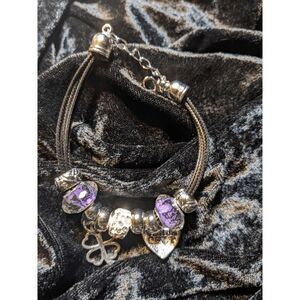 NEW CHUNS PANDORA LIKE BRACELET - VENUS HEART & SHAMROCK